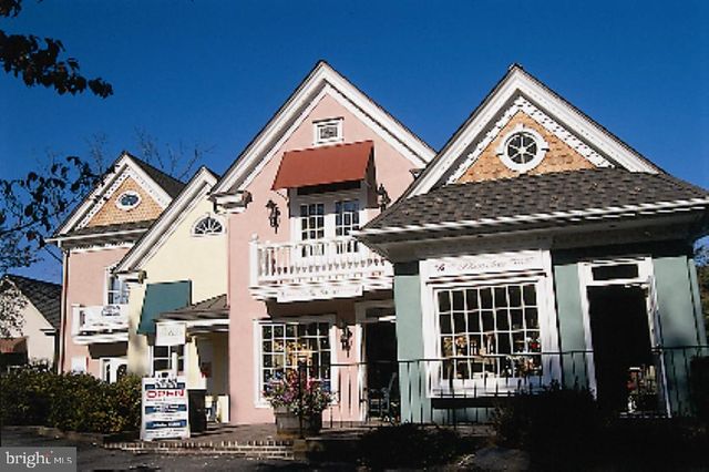 4855 SPENCER DR, Schwenksville, PA 19473