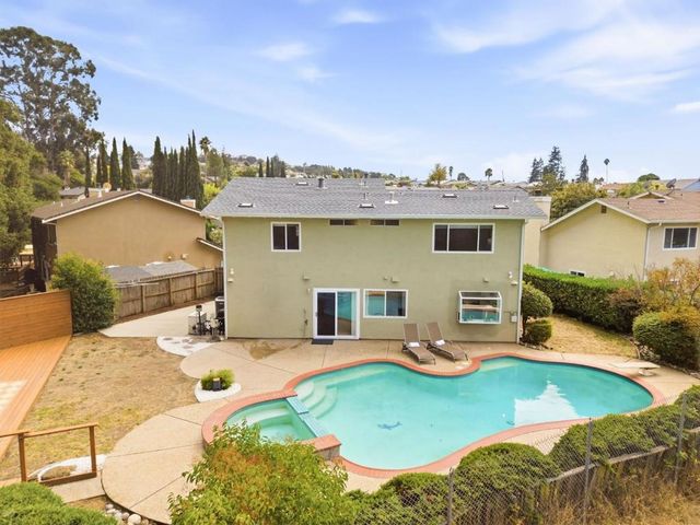 3268 Ursa Way, Hayward, CA 94541
