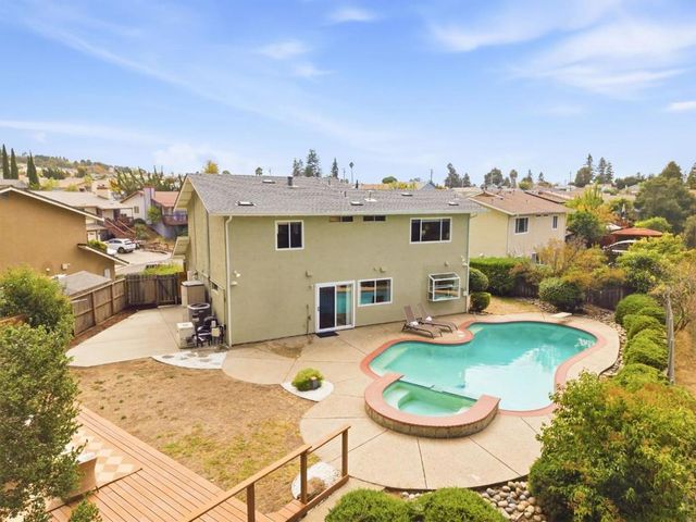 3268 Ursa Way, Hayward, CA 94541