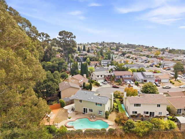 3268 Ursa Way, Hayward, CA 94541