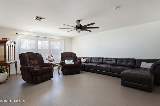 1028B Shetland Drive B, Lakewood, NJ 08701