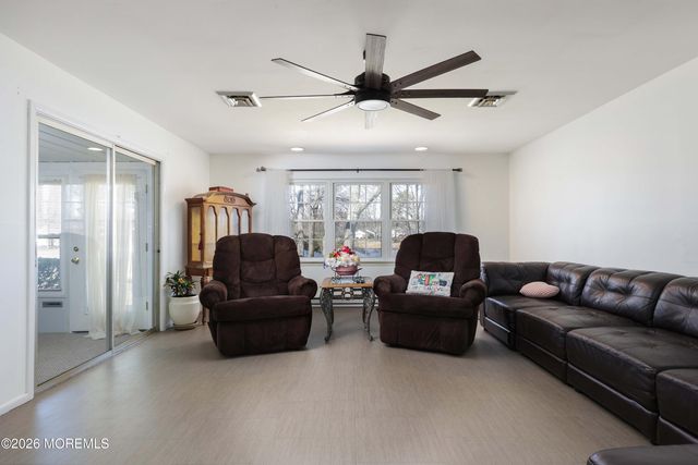 1028B Shetland Drive B, Lakewood, NJ 08701