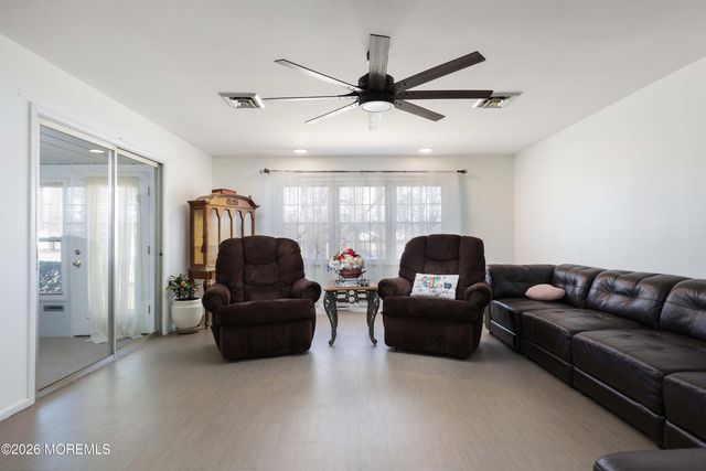 1028B Shetland Drive B, Lakewood, NJ 08701