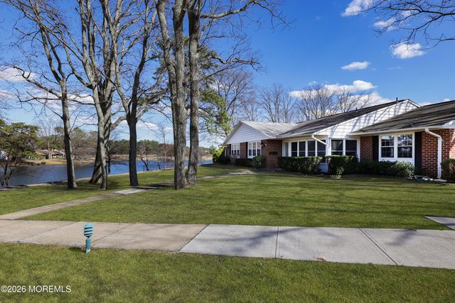 1028B Shetland Drive B, Lakewood, NJ 08701