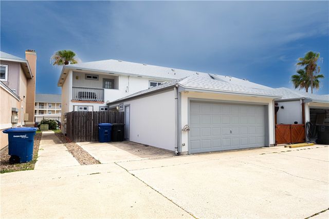 14435 Compass St C, Corpus Christi, TX 78418