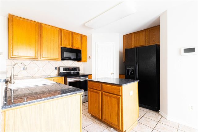 14435 Compass St C, Corpus Christi, TX 78418