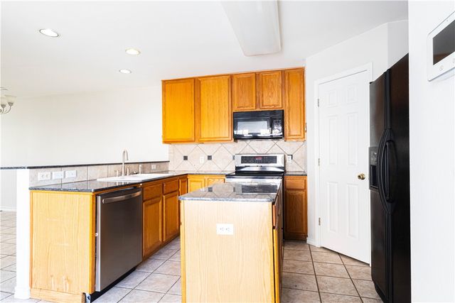 14435 Compass St C, Corpus Christi, TX 78418