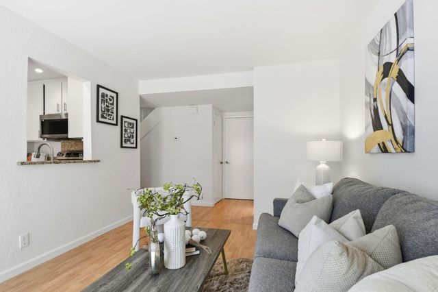 39 Saint James Court, Daly City, CA 94015