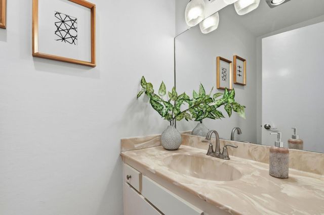39 Saint James Court, Daly City, CA 94015
