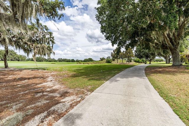 877 WINIFRED WAY, The Villages, FL 32162
