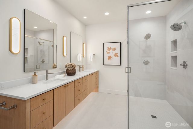 11506 NE 113th Place, Kirkland, WA 98033