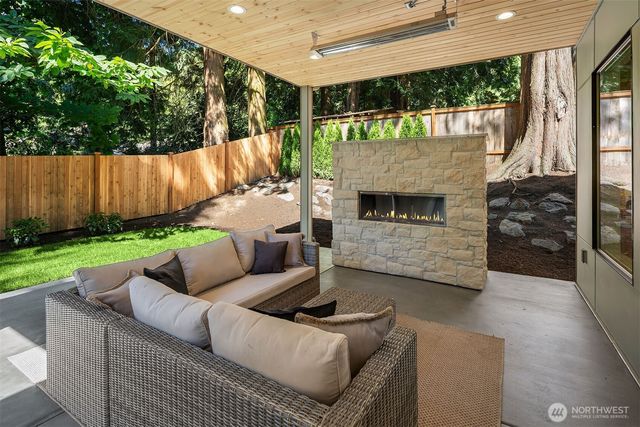 11506 NE 113th Place, Kirkland, WA 98033