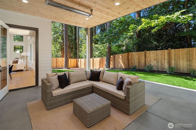 11506 NE 113th Place, Kirkland, WA 98033