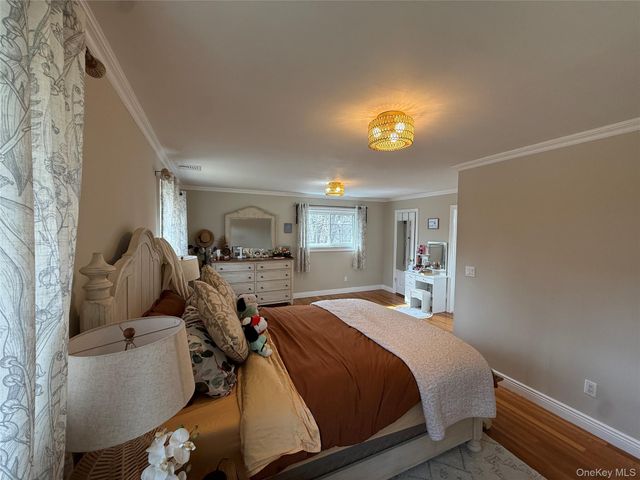 16 Minkel Road, Ossining, NY 10562