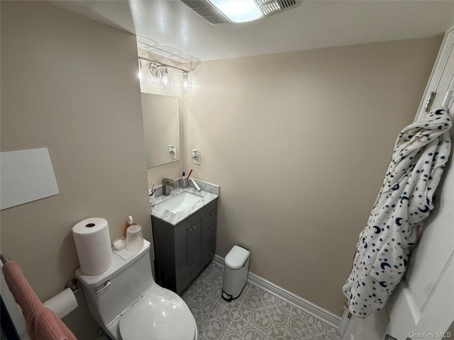 16 Minkel Road, Ossining, NY 10562