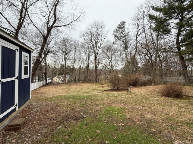 16 Minkel Road, Ossining, NY 10562