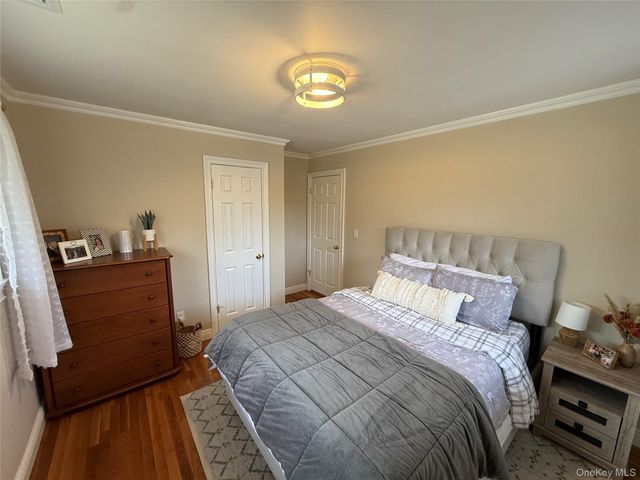 16 Minkel Road, Ossining, NY 10562