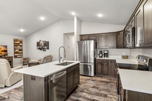 800 Harvest Circle SW, Lonsdale, MN 55046
