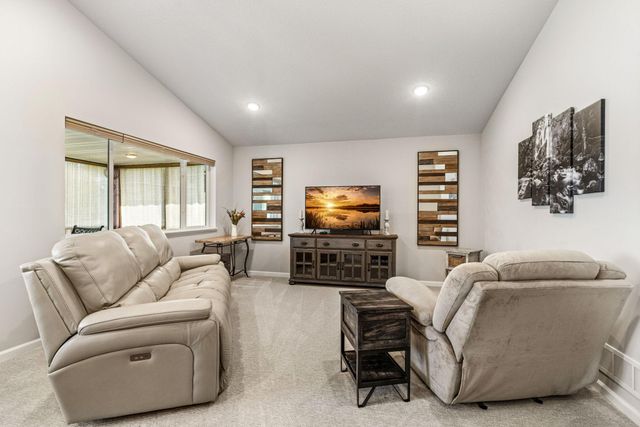 800 Harvest Circle SW, Lonsdale, MN 55046