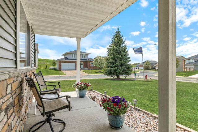 800 Harvest Circle SW, Lonsdale, MN 55046