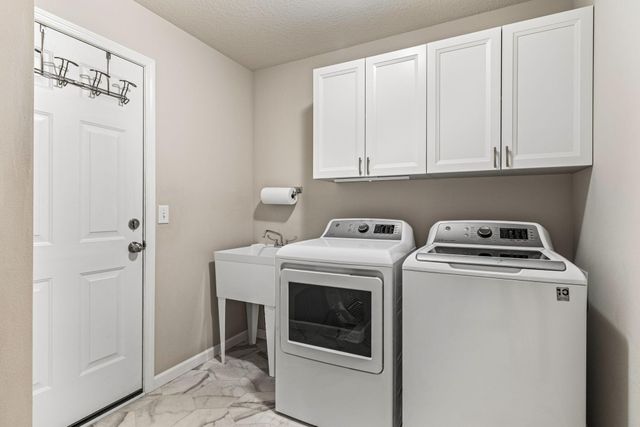800 Harvest Circle SW, Lonsdale, MN 55046
