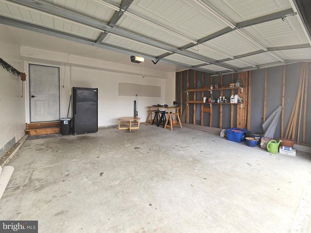 308 FLAGSTONE CIR, Coatesville, PA 19320