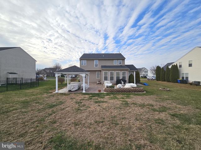 308 FLAGSTONE CIR, Coatesville, PA 19320