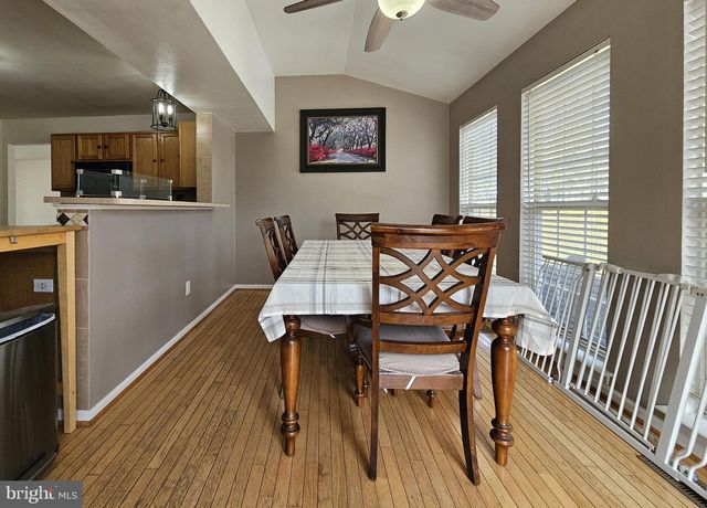 308 FLAGSTONE CIR, Coatesville, PA 19320