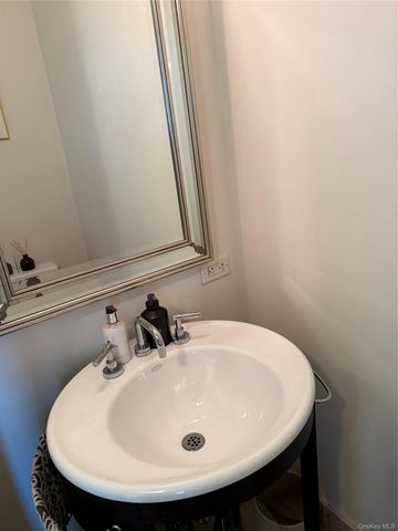 175 Huguenot Street 2205, New Rochelle, NY 10801