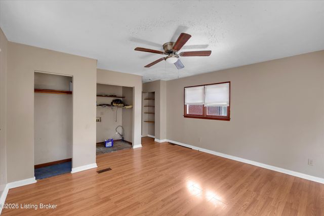 2411 Sherry Rd, Louisville, KY 40217