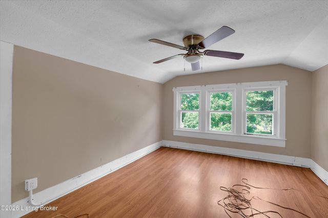 2411 Sherry Rd, Louisville, KY 40217