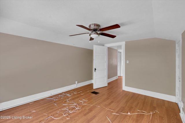 2411 Sherry Rd, Louisville, KY 40217