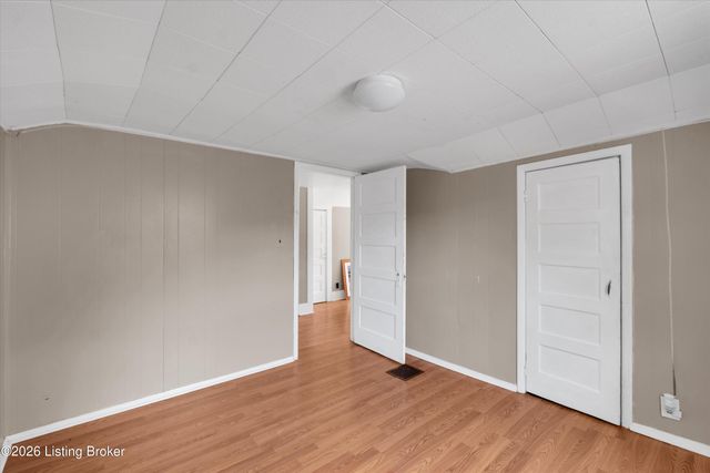 2411 Sherry Rd, Louisville, KY 40217