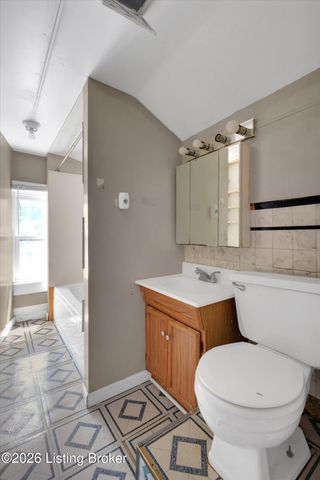 2411 Sherry Rd, Louisville, KY 40217