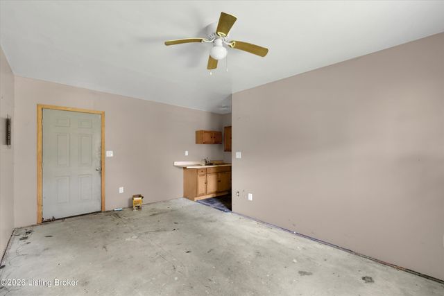 2411 Sherry Rd, Louisville, KY 40217