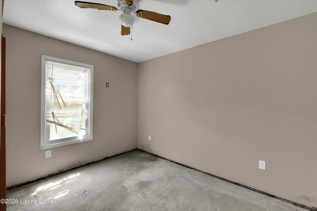 2411 Sherry Rd, Louisville, KY 40217