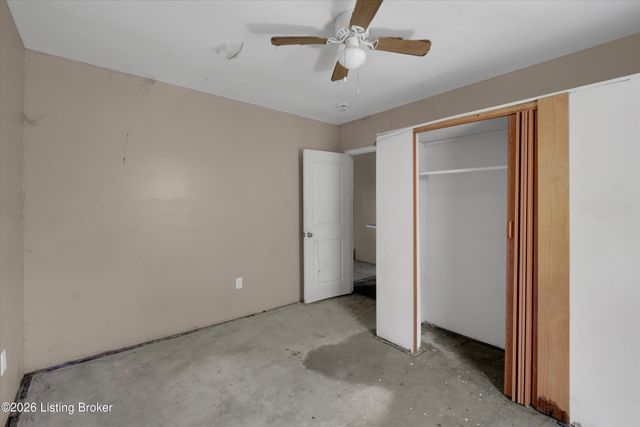2411 Sherry Rd, Louisville, KY 40217