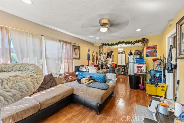 10107 Paloma AVE, Los Angeles, CA 90002