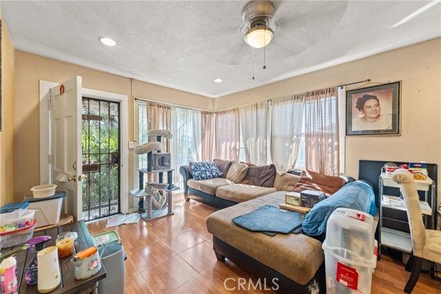 10107 Paloma AVE, Los Angeles, CA 90002