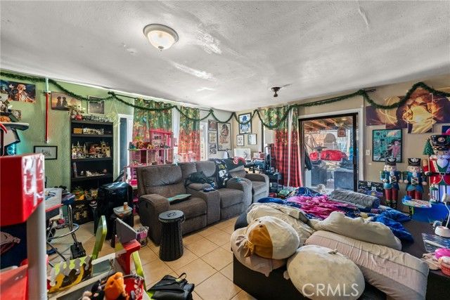 10107 Paloma AVE, Los Angeles, CA 90002