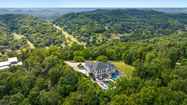 720 Valhalla Ln, Brentwood, TN 37027