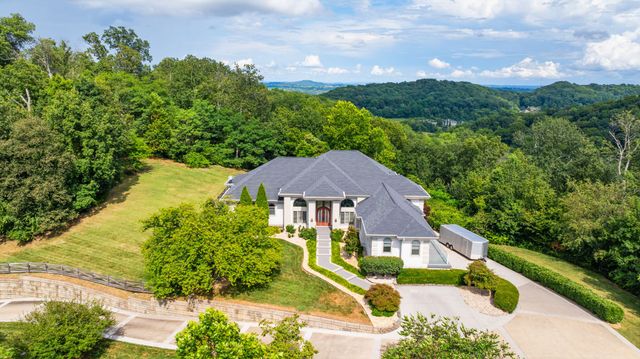720 Valhalla Ln, Brentwood, TN 37027
