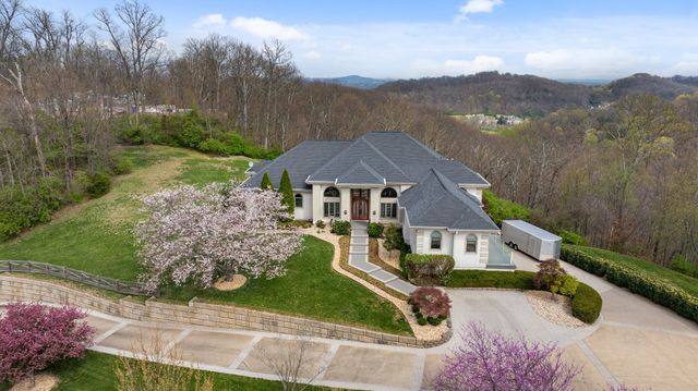 720 Valhalla Ln, Brentwood, TN 37027