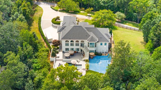 720 Valhalla Ln, Brentwood, TN 37027
