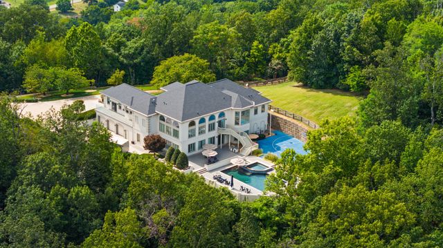 720 Valhalla Ln, Brentwood, TN 37027