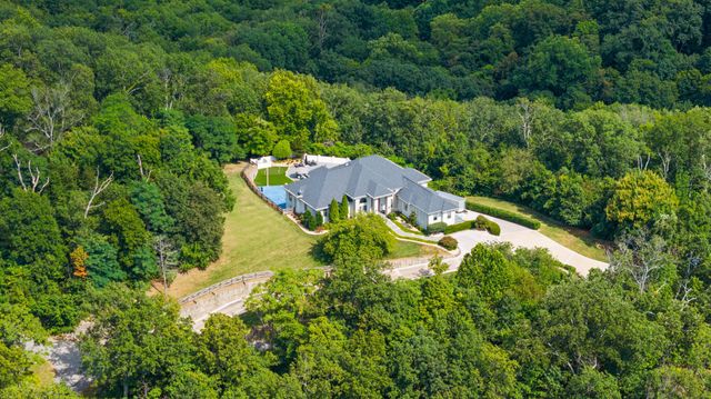720 Valhalla Ln, Brentwood, TN 37027