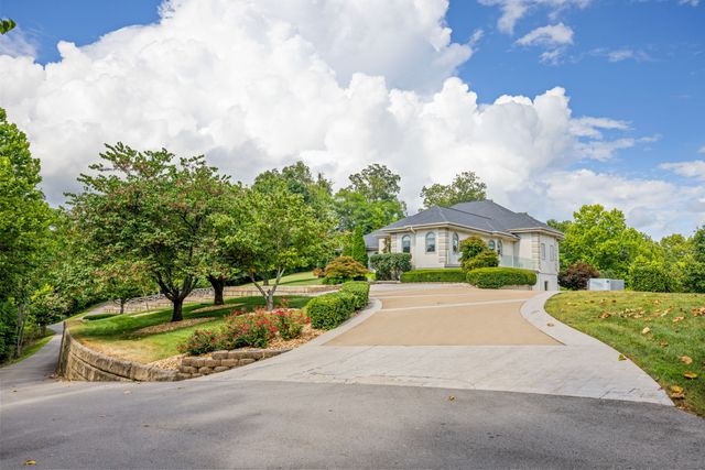 720 Valhalla Ln, Brentwood, TN 37027