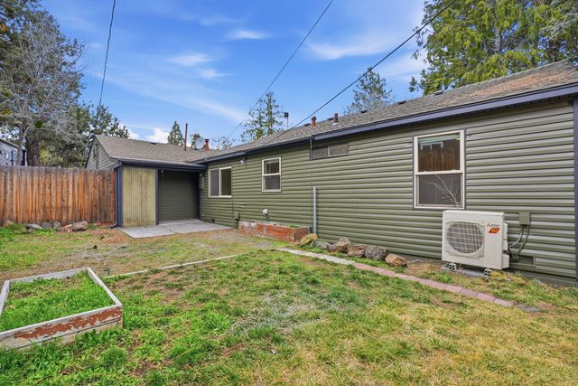 513 NE Irving Avenue, Bend, OR 97701