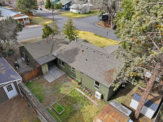 513 NE Irving Avenue, Bend, OR 97701