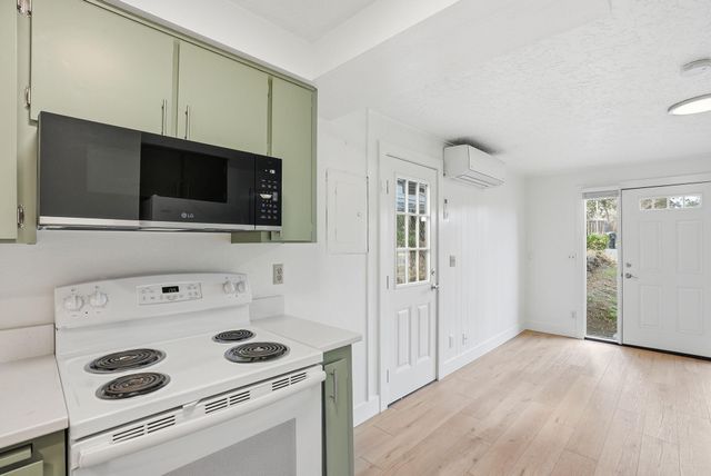 513 NE Irving Avenue, Bend, OR 97701